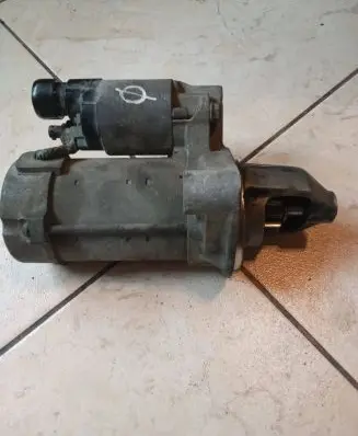 Honda CR-V Starter motor 4380000070