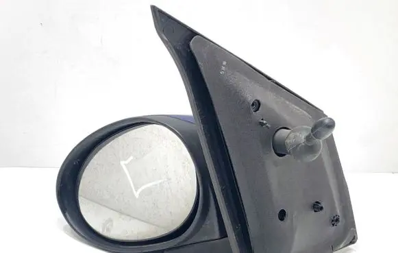 Toyota Aygo AB10 Front door electric wing mirror 
