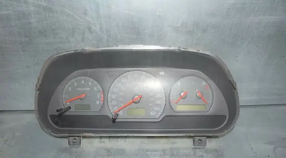 Volvo S40, V40 Speedometer (instrument cluster) 30882718D