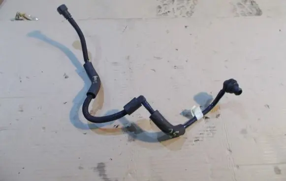 Ford Kuga II Engine coolant pipe/hose