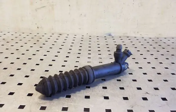 Audi A4 S4 B8 8K Clutch slave cylinder 8K0721257A