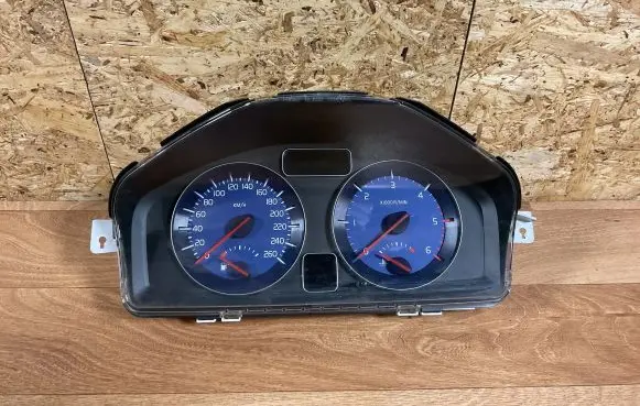 Volvo V50 Speedometer (instrument cluster) 30695995 69199760T