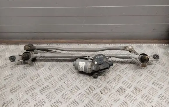 Chrysler Pacifica Front wiper linkage and motor 68229327AB