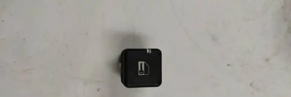 BMW 5 E39 Central locking switch button 8360828