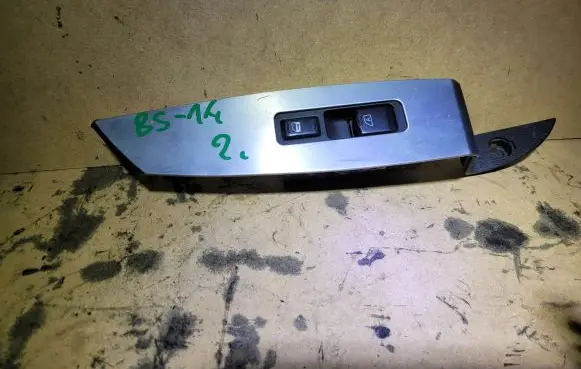 Nissan Murano Z50 Electric window control switch