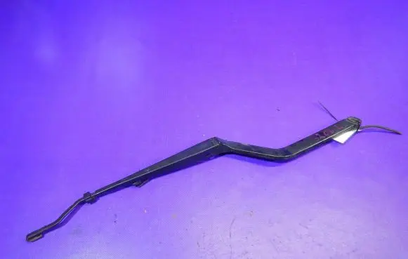 Opel Sintra Front wiper blade arm