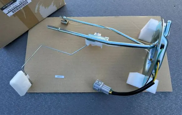 Nissan Patrol Y61 Fuel level sensor 25060VB412