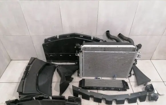 Chevrolet Corvette C7 Radiator set 23267151