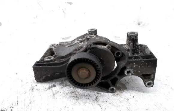 Opel Insignia A A/C compressor mount bracket 532274354 55562863