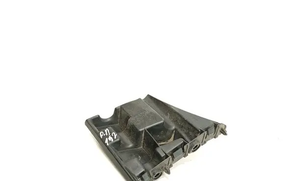 Volvo V40 Front bumper mounting bracket 31425111