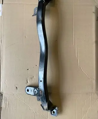 Audi Q7 4M Other under body part 4M0803221A