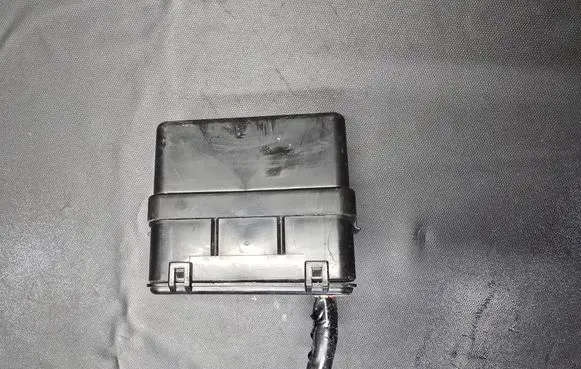 Infiniti FX Relay mounting block 252309F915 1CA1A