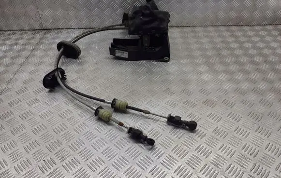 Opel Signum Gear selector/shifter in gearbox 13106476CL