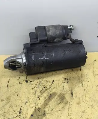 Mercedes-Benz CLS C219 Starter motor 0061516201