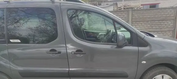 Citroen Berlingo Front door DPPCBII