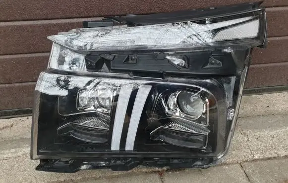 Hyundai Santa Fe Headlight/headlamp 92101S1600