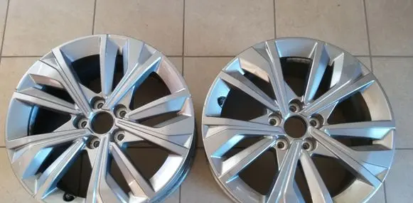 Peugeot 3008 II R17 alloy rim 9814117977