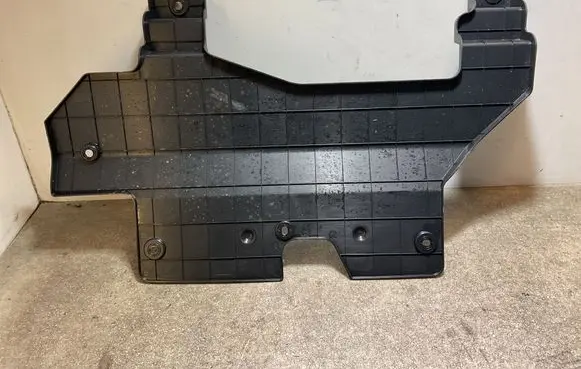 Engine splash shield/under tray