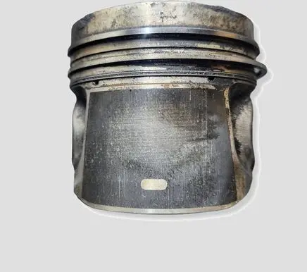 Volvo V70 Piston D4204T5