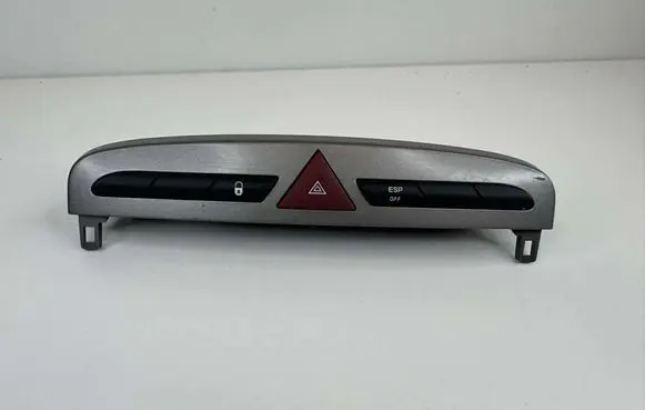 Peugeot 308 Hazard light switch 9659215177 706300 03069010