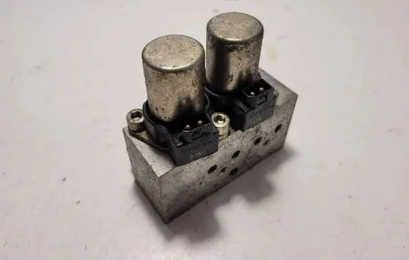 Mercedes-Benz SL R129 Valve vacuum 1298002178 7625 10100362