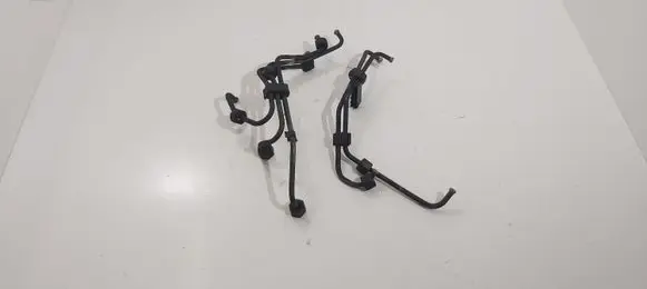 Volvo S80 Fuel injector supply line/pipe 