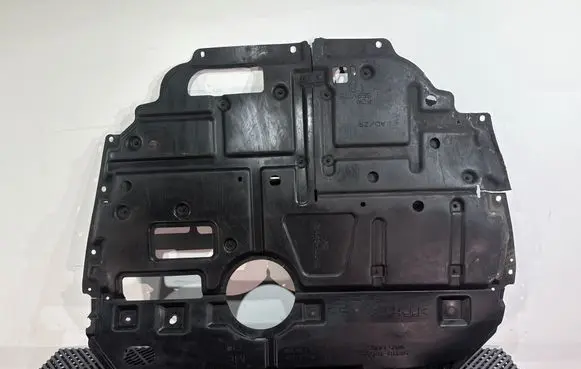 Toyota Prius (XW30) Engine splash shield/under tray 5144112252