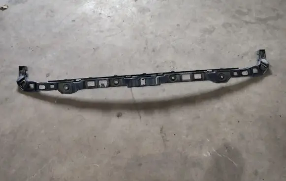 Volkswagen Golf VI Rear bumper mounting bracket 5K6807863
