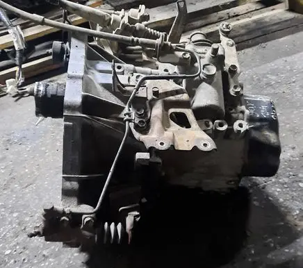 Toyota Yaris Manual 5 speed gearbox