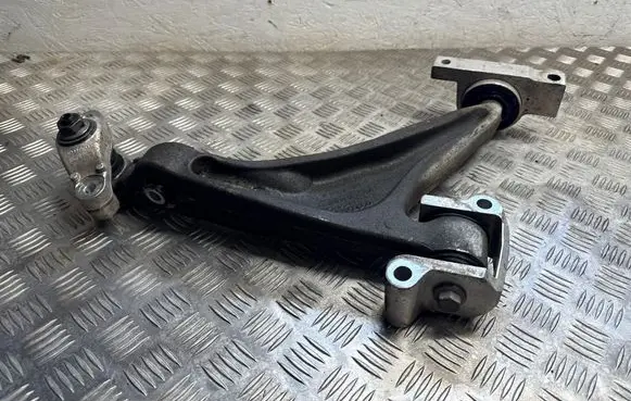 Volvo XC90 Front control arm 31360700