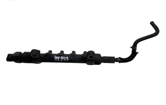 Toyota Avensis T250 Fuel main line pipe 