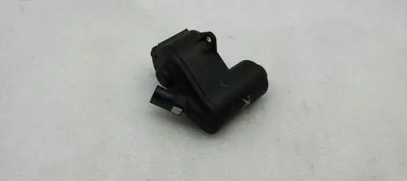 Audi Q3 8U Hand brake/parking brake motor 32332267