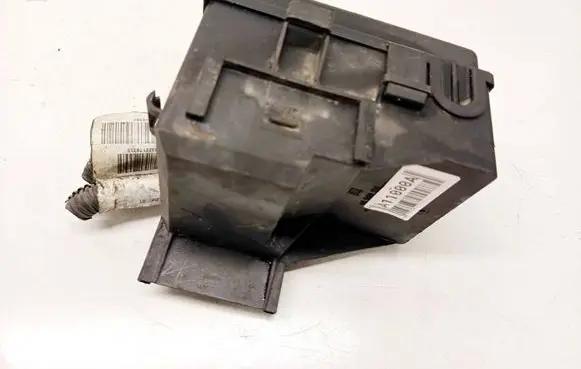 Opel Zafira A Fuse box set 90560119
