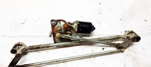 Chrysler PT Cruiser Front wiper linkage and motor