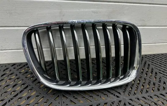 BMW 5 GT F07 Front grill 7336486 18801310 7340318
