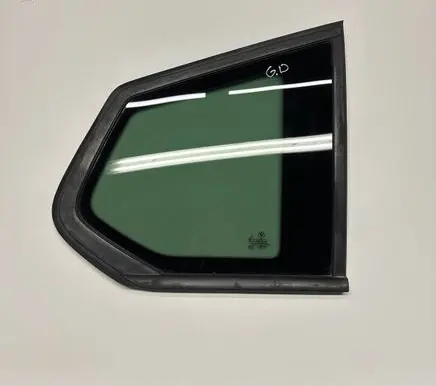 BMW X3 F25 Rear side window 7205630