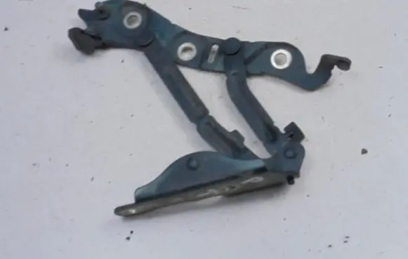 Volvo S60 Tailgate/trunk/boot hinge