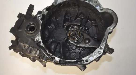 Hyundai ix35 Manual 7 speed gearbox ZG75CJ