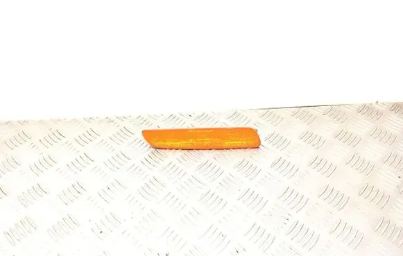 Volvo S40, V40 Front fender indicator light 30888128 34400106 344002