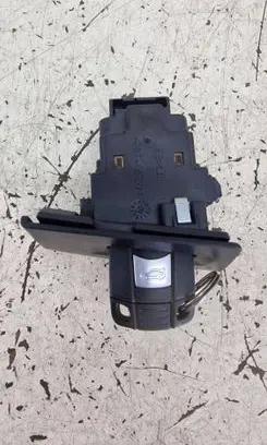BMW 3 E90 E91 Ignition lock 10862510