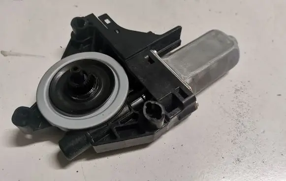 Rear door window regulator motor