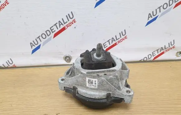 BMW 1 F20 F21 Engine mount bracket 6787658
