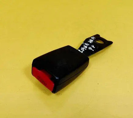Suzuki Liana Front seatbelt buckle 