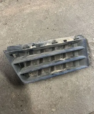 Renault Scenic II - Grand scenic II Front bumper upper radiator grill 8200140329