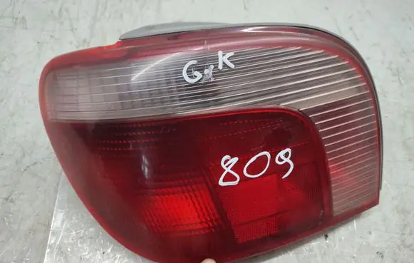 Toyota Yaris Rear/tail lights
