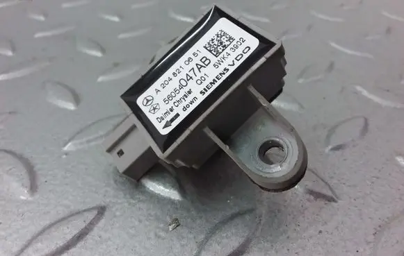 Mercedes-Benz C W204 Airbag deployment crash/impact sensor A2048210651