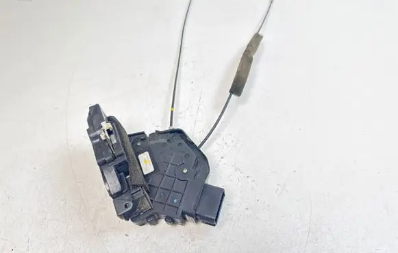 Mazda 3 I Front door lock 3N6AA21812D