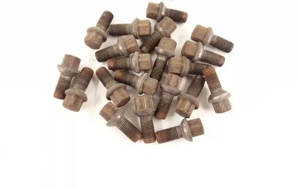 Mercedes-Benz E W212 Nuts/bolts 0009904907 A0009904907