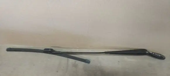 Volvo V50 Windshield/front glass wiper blade 