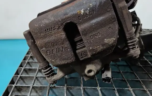 Volkswagen PASSAT B8 Front brake caliper IMPRK1374410
